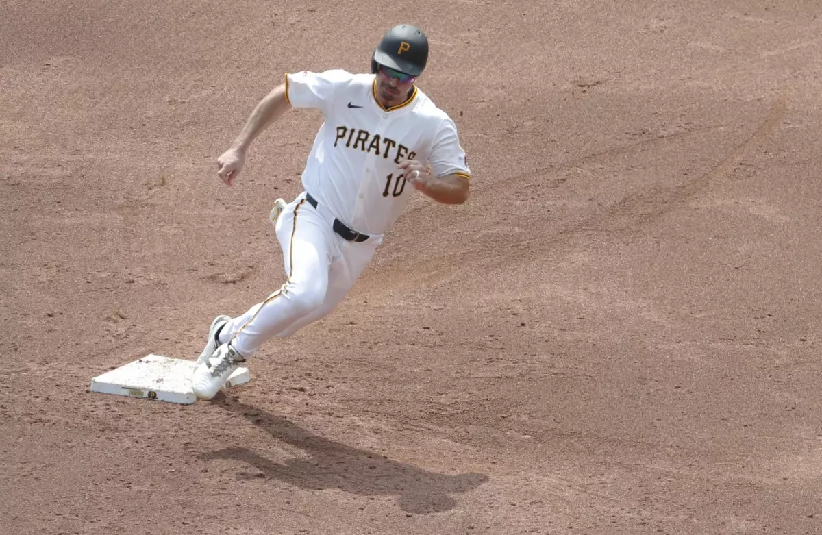 Bryan Reynolds Player Props Prediction: Cubs vs Pirates