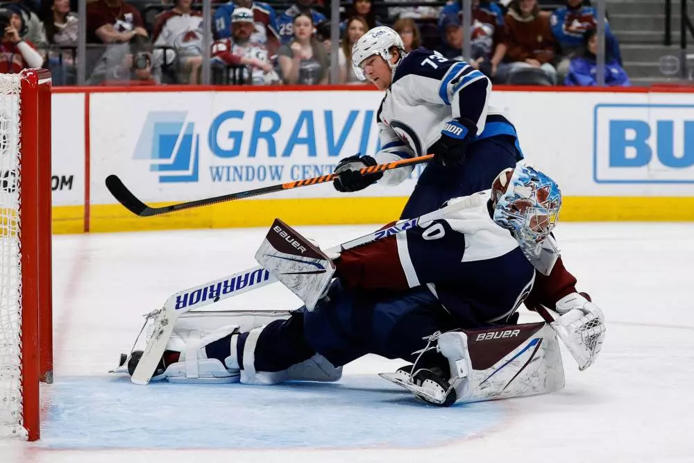 Jets vs Avalanche Game 1 Prediction NHL Playoffs Picks 4/21