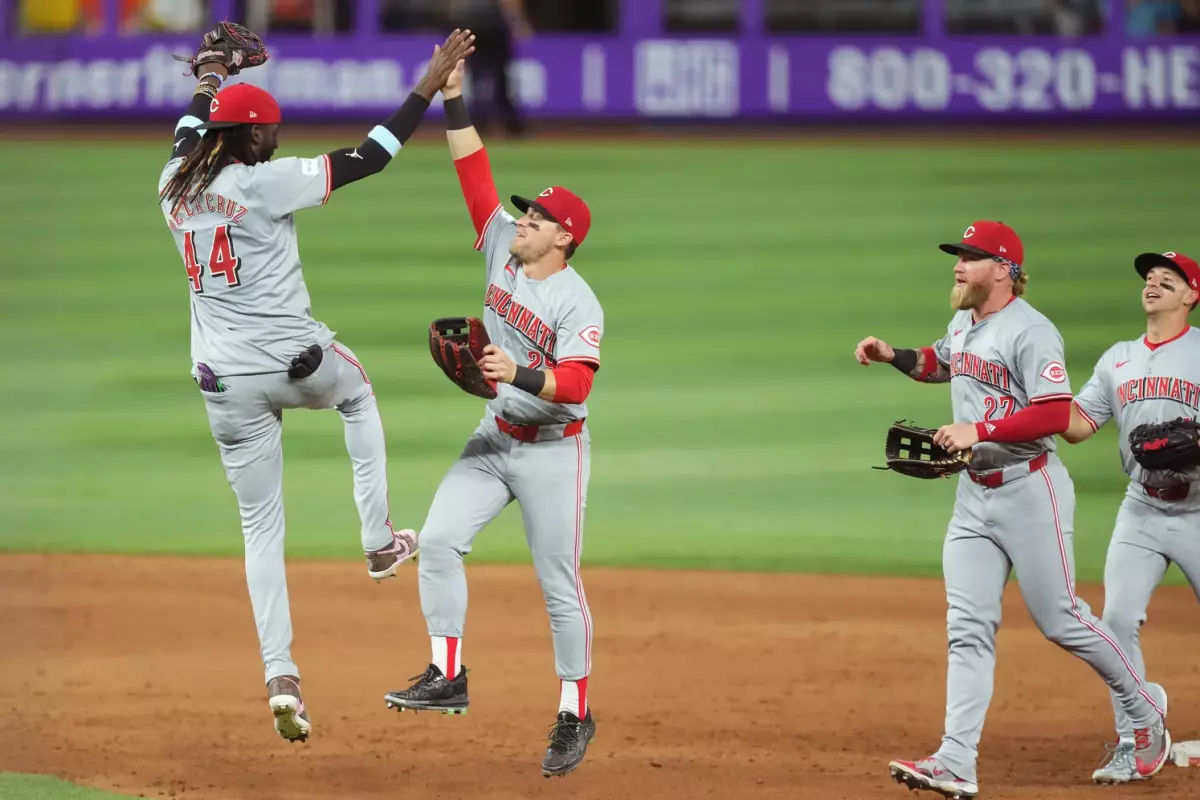 Elly De La Cruz Player Props: Reds vs Marlins 8/8