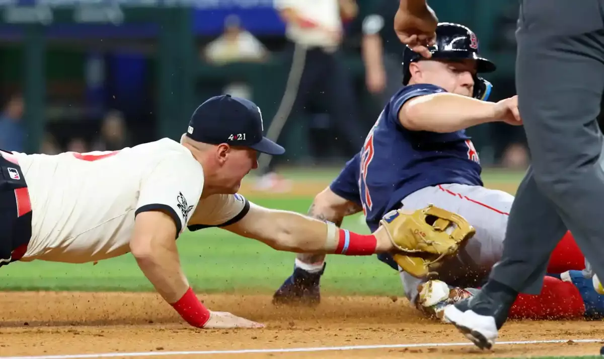 Tyler O'Neill Player Props: Red Sox vs Royals 8/6