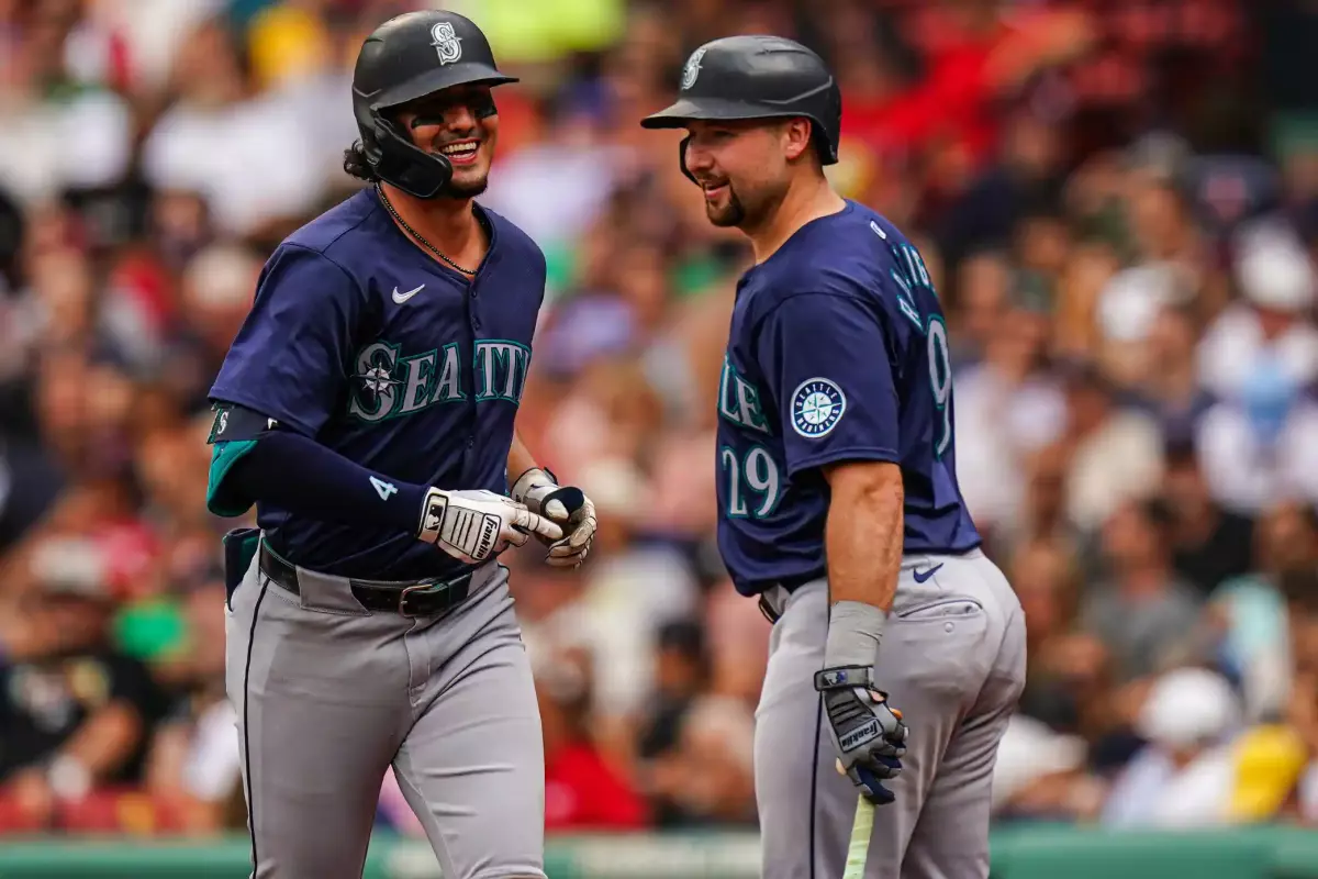 Cal Raleigh Player Props: Phillies vs Mariners 8/2