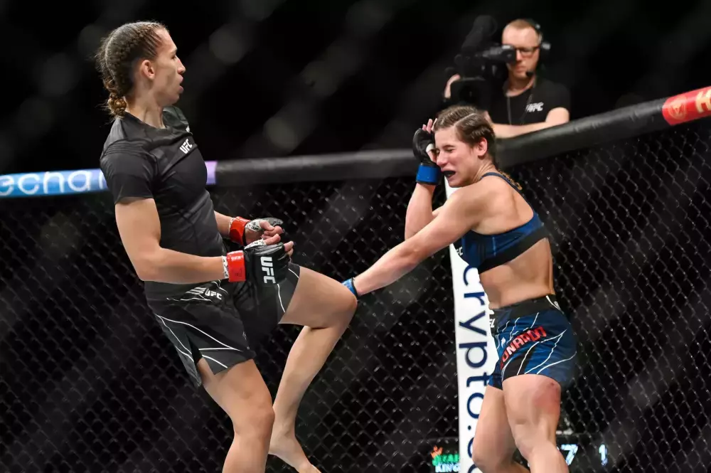 Wang Cong vs Victoria Leonardo Prediction UFC Fight Night 8/24