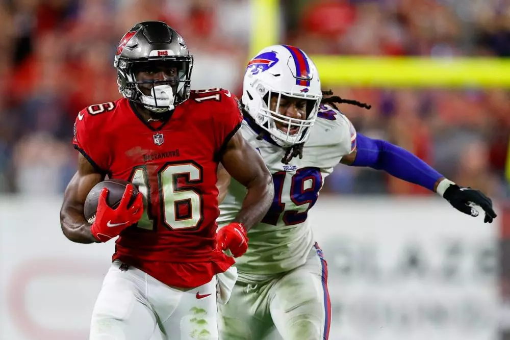Bills vs Buccaneers Prediction NFL Thursday Night 10/26