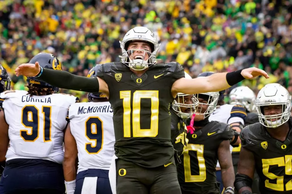 Oregon vs Liberty Prediction NCAAF Bowls Picks 1/1