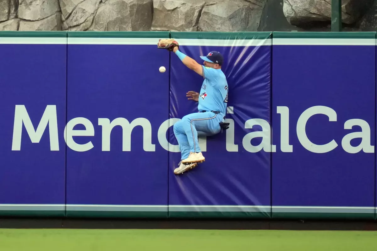 Daulton Varsho Player Prop Prediction: Blue Jays vs Cubs