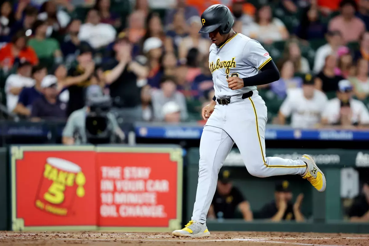 Ke'Bryan Hayes Player Props: Diamondbacks vs Pirates 8/2