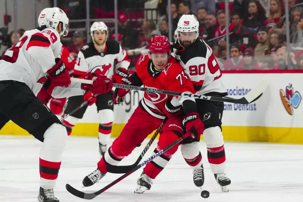 Hurricanes vs Devils Prediction Game 2 NHL Playoffs 5/5