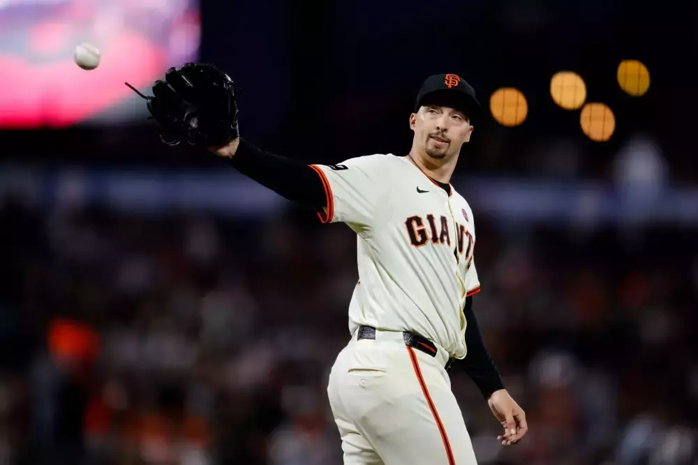 Athletics vs Giants Over/Under Prediction MLB 8/18