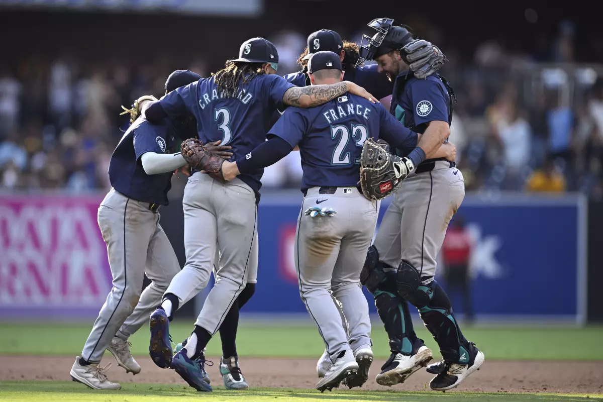 EASY EASY Money on this Over/Under Padres vs Mariners 9/10
