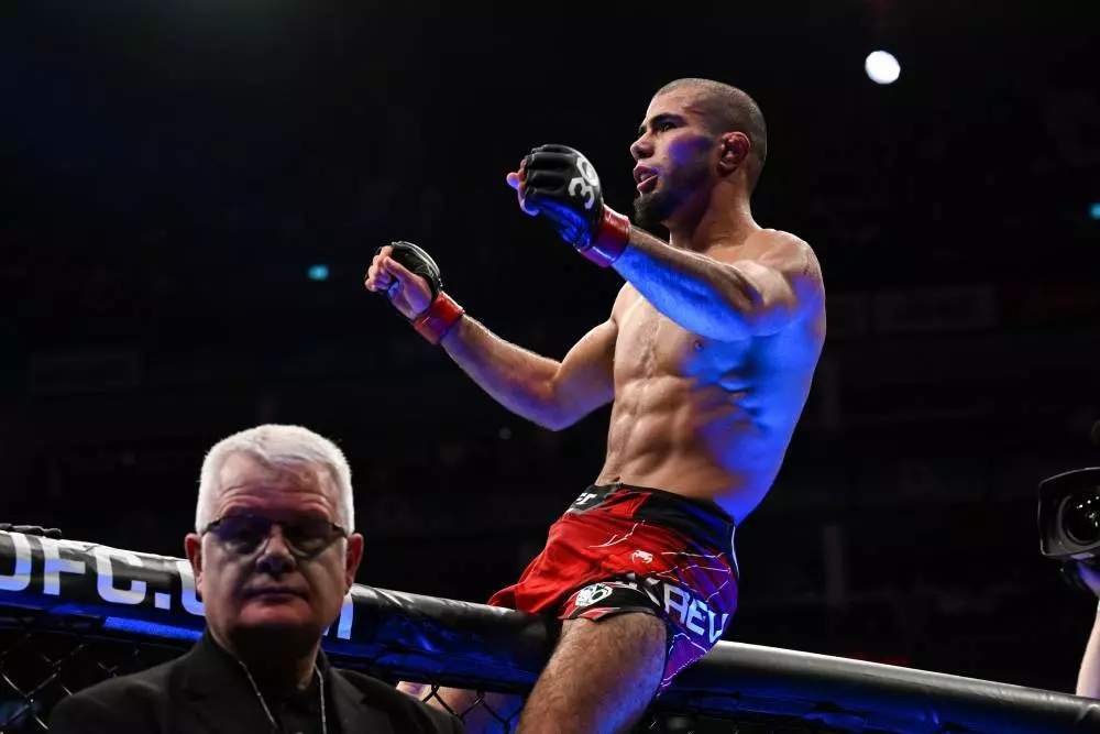 Muhammad Mokaev vs Manel Kape Total Rounds Prediction UFC 304 Picks 7/27